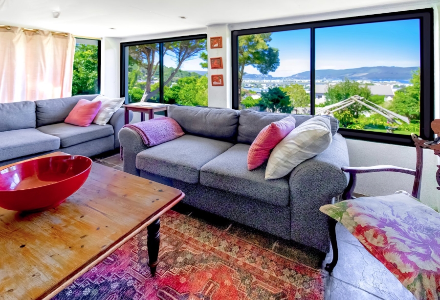 4 Bedroom Property for Sale in Knysna Central Western Cape